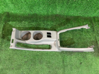 手套箱与扶手 SUBARU FORESTER OEM 92113FE100ND SG5 2007 WHITE 51E
