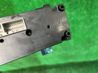 ชุดควบคุมแอร์ черный SUBARU FORESTER OEM 72311SA110 SG5 2007 EJ205 AT