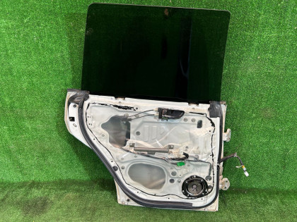 Left rear door цвет 51Е SUBARU FORESTER OEM 60409SA0129P SG5 2007 WHITE 51E