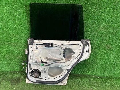 Дверь задняя правая цвет 51Е SUBARU FORESTER OEM 60409SA0029P SG5 2007 WHITE 51E