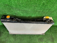 ラジエーター SUBARU FORESTER OEM 45119SA030 SG5 2007 EJ205 AT
