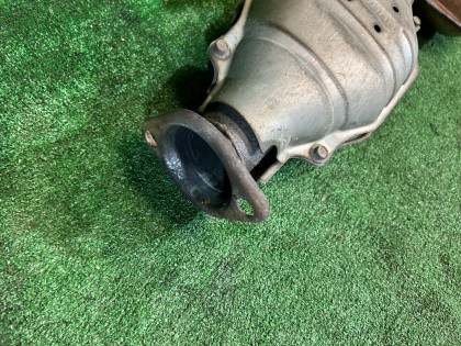 中間マフラー SUBARU FORESTER OEM 44200SA080 SG5 2007 EJ205 AT