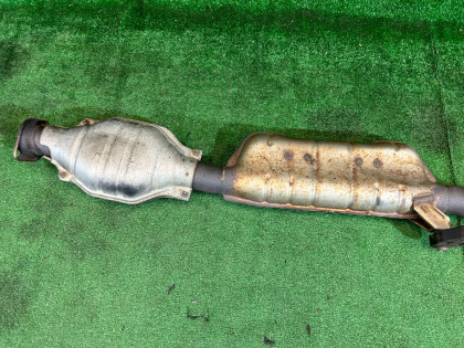 中間マフラー SUBARU FORESTER OEM 44200SA080 SG5 2007 EJ205 AT