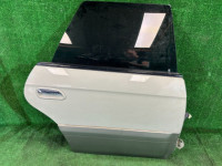 ประตูหลังขวา цвет 8L5 60400AE420 SUBARU LANCASTER