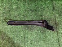 Soporte izquierdo del parachoques delantero 57707AE240 SUBARU LANCASTER