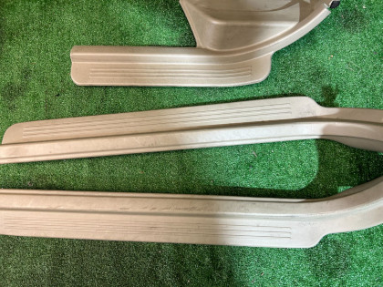 Sill trims SUBARU LANCASTER OEM 94060AE000GE 94060AE010GE 94061AE000GE 94061AE010GE BH9 1998 BEIGE 8L5