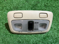 ไฟเพดานหน้า 92111AE060GF SUBARU LANCASTER