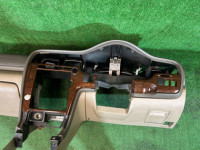 Tablier SUBARU LANCASTER OEM 66045AE000DG BHE BH9 BH5 1998 BEIGE 8L5