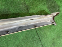 Embaladeira esquerda цвет 51Е SUBARU LEGACY B4 OEM 96051AE010SJ BE5 BH5 BH9 BE9 BHE BEE 2000 WHITE 51E