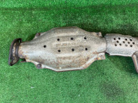 Средняя часть глушителя катализатор SUBARU LEGACY B4 OEM 44200AE021 BE5 BH5 2000 EJ206 AT