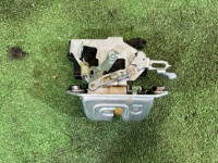 Замок пятой двери SUBARU FORESTER OEM 63032SA010 SG5 2007 WHITE 51E