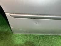 Porta traseira direita Цвет 792 SUBARU LEGACY OEM 60400AE400 BH9 2000 SILVER 792