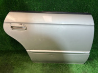 Porta traseira direita Цвет 792 SUBARU LEGACY OEM 60400AE400 BH9 2000 SILVER 792