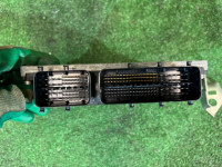 发动机电脑 TOYOTA PRIUS OEM 89661-47200 ZVW30 2012 2ZRFXE