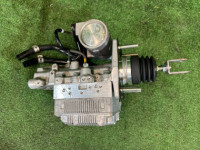 Главный тормозной цилиндр TOYOTA PRIUS OEM 47050-47160 47070-47060 ZVW30 2012 2ZRFXE