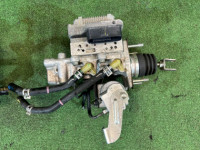 Главный тормозной цилиндр TOYOTA PRIUS OEM 47050-47160 47070-47060 ZVW30 2012 2ZRFXE