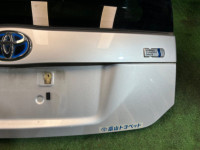 Tailgate цвет 1F7 TOYOTA PRIUS OEM 67005-47181 ZVW30 2012 SILVER 1F7
