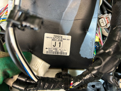 ชุดสายไฟ TOYOTA PRIUS OEM 82111-47530 86572-47050 88650-47320 ZVW30 2012 2ZRFXE