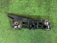 右フロントバンパーステー 52115-47040 TOYOTA PRIUS
