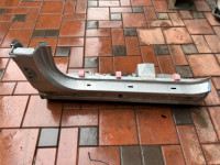 ชายล่างตัวถังซ้าย цвет 1F7 TOYOTA PRIUS OEM 61312-47020 ZVW30 2012 SILVER 1F7