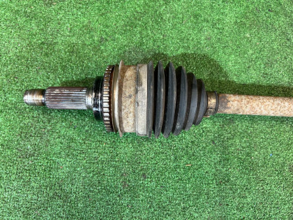Palier delantero SUBARU FORESTER OEM 28321SA031 SG5 2007 EJ205 AT