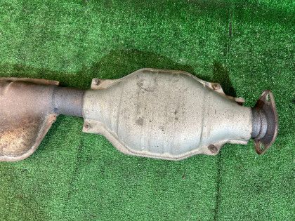Secção central do escape SUBARU FORESTER OEM 44200SA080 SG5 2007 EJ205 AT