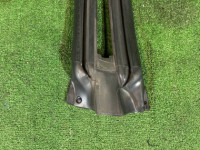 Borracha da porta direita SUBARU FORESTER OEM 63521SA000 SG5 2007 GREY 61K