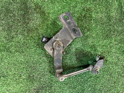 Sensor delantero de nivelación de faros SUBARU FORESTER OEM 84021SA000 SG5 2007