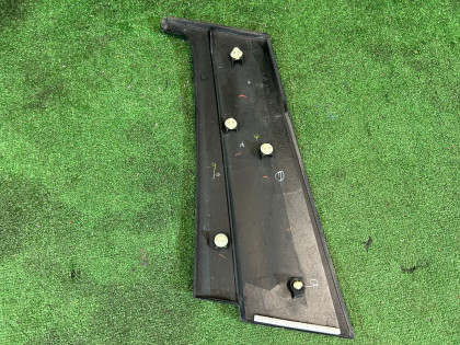 Moldura de la ventanilla lateral derecha SUBARU FORESTER OEM 65240SA160VW SG5 2007 GREY 61K