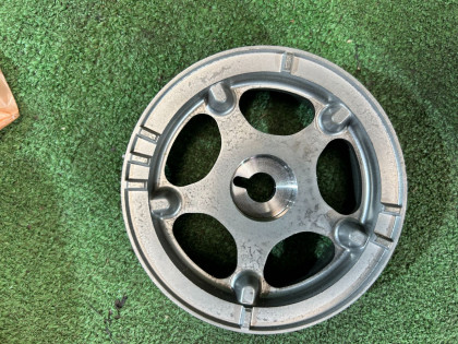 Polia da árvore de cames de admissão esquerda SUBARU LEGACY OEM 13055AA022 BE5 2000 EJ206
