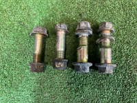 Parafusos de camber dianteiros SUBARU LANCASTER OEM 20540AA090, 20540AA100 BHE BH9 BH5 BE5 BE9 BEE 1998 EJ254 AT
