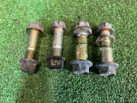 Parafusos de camber dianteiros SUBARU LANCASTER OEM 20540AA090, 20540AA100 BHE BH9 BH5 BE5 BE9 BEE 1998 EJ254 AT