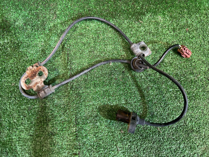 เซ็นเซอร์ ABS หน้าซ้าย 27540AE030 SUBARU LANCASTER