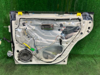 ประตูหลังขวา SUBARU LANCASTER OEM 60400AE420 BHE BH9 1998 BEIGE 8L5