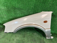 บังโคลนหน้าซ้าย цвет 8L5 SUBARU LANCASTER OEM 57120AE030 BH9 1998 BEIGE 8L5