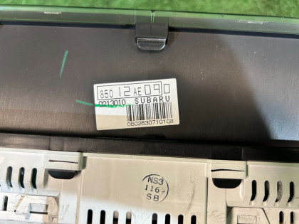 メーターパネル SUBARU LANCASTER OEM 85012AE090 BH9 1998 EJ254 AT