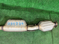 Средняя часть глушителя SUBARU LANCASTER OEM 44200AE050 BH9 1998 EJ254 AT