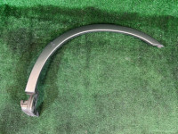 โอเวอร์เฟนเดอร์หลังซ้าย цвет 8L5 91111AE030MF SUBARU LANCASTER
