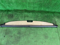 Tampão da bagageira SUBARU LANCASTER OEM 65550AE002DG BHE BH9 1998 BEIGE 8L5