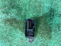 Hazard warning switch SUBARU LANCASTER OEM 83037AE000 BH9 1998 EJ254 AT