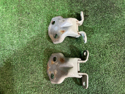 Dobradiças da porta dianteira esquerda SUBARU LANCASTER OEM 61220AC000 61220AC010 BH9 1998 BEIGE 8L5