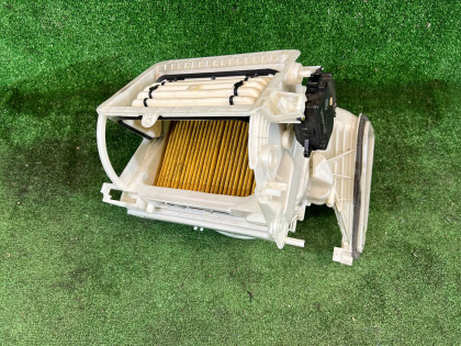 鼓风机 TOYOTA PRIUS OEM 87010-47120 ZVW30 2013 2ZRFXE