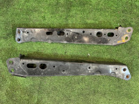 Travessa dianteira Правая и левая TOYOTA PRIUS OEM 51107-12010 51108-12010 ZVW30 2013 2ZRFXE