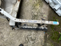 右サイドメンバー SUBARU LEGACY OEM 51615AE180 BH5 2000 WHITE 51E, 96H