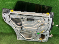Puerta trasera izquierda цвет 01G SUBARU LEGACY OEM 60400AE410 BH5 2002 SILVER 01G