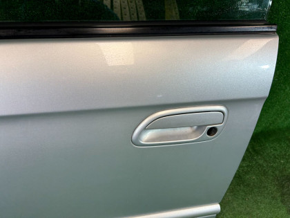 ประตูหน้าซ้าย цвет 01G SUBARU LEGACY OEM 60009AE010 BH5 2002 SILVER 01G