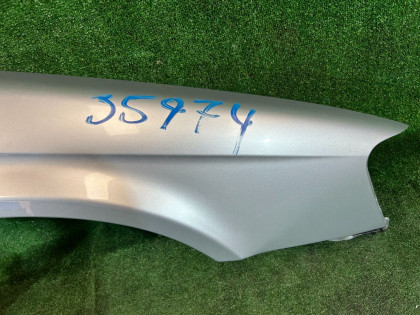 右前翼子板 цвет 01G SUBARU LEGACY OEM 57120AE001 BH5 2002 SILVER 01G