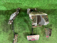 ペダル STI SUBARU LEGACY OEM 36011AE000 37122AC030 BH5 2002 SILVER 01G