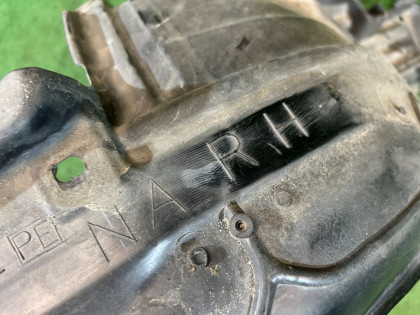 ซุ้มล้อหน้าขวา SUBARU LEGACY OEM 59110AE120 BH5 2002 SILVER 01G