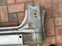 Embaladeira direita металл SUBARU LEGACY OEM 51415AE021 BH5 2002 SILVER 01G